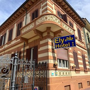 Hotel Ely